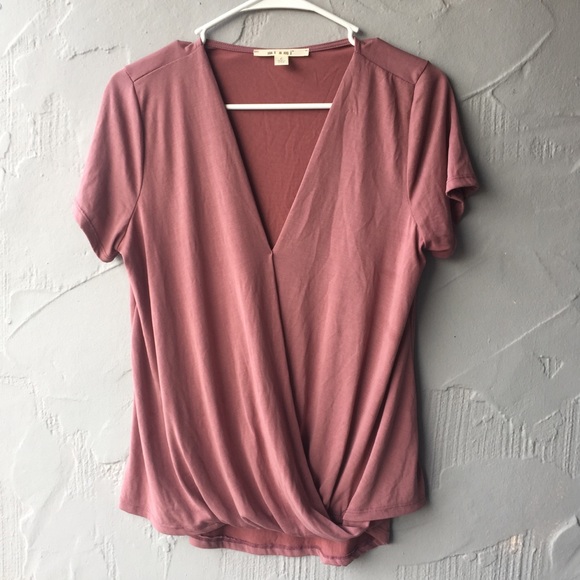 mi ami Tops - MI AMI soft begonia wrap tshirt size large